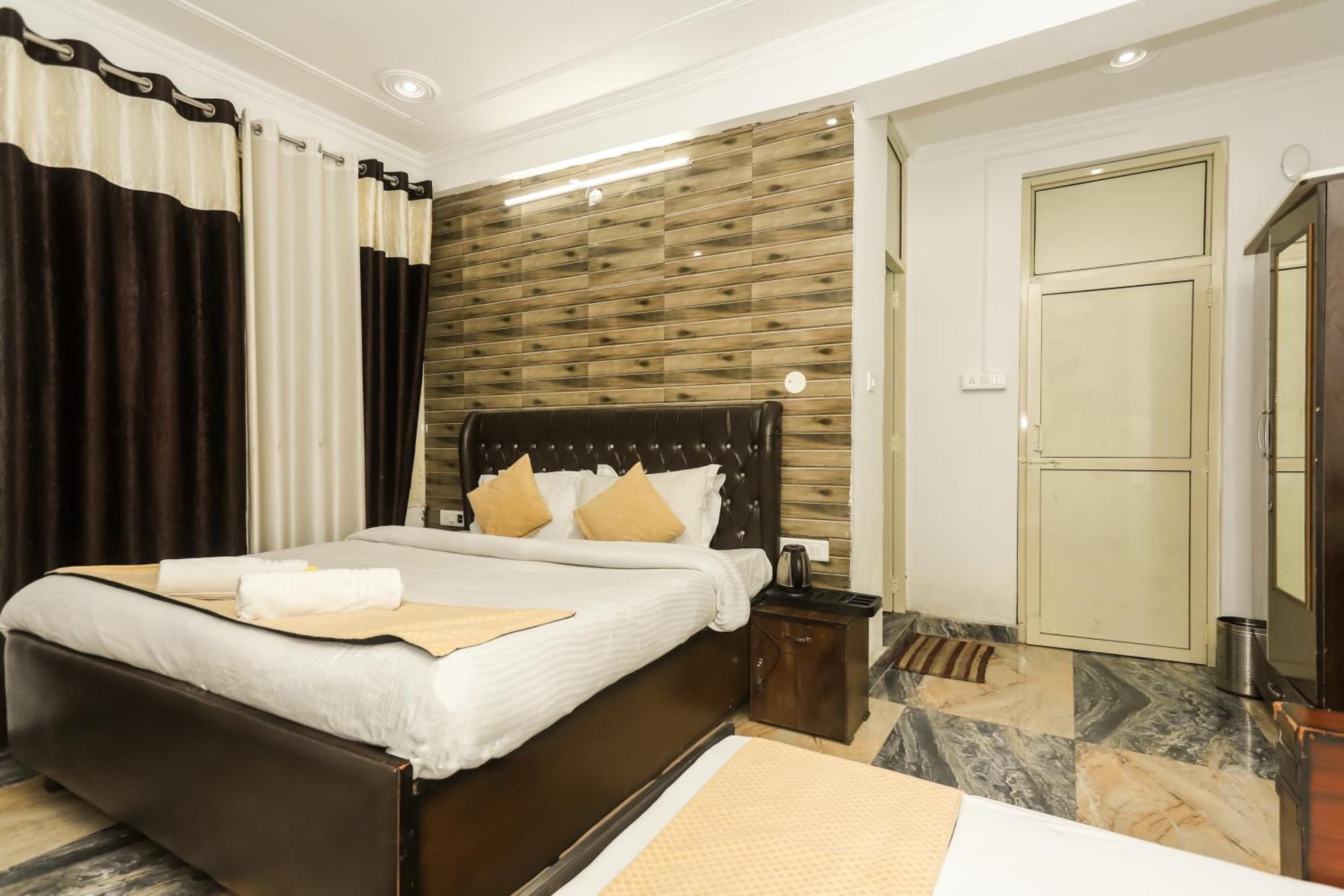 Mirage Grand Hotel МакЛеод Ганж Екстериор снимка