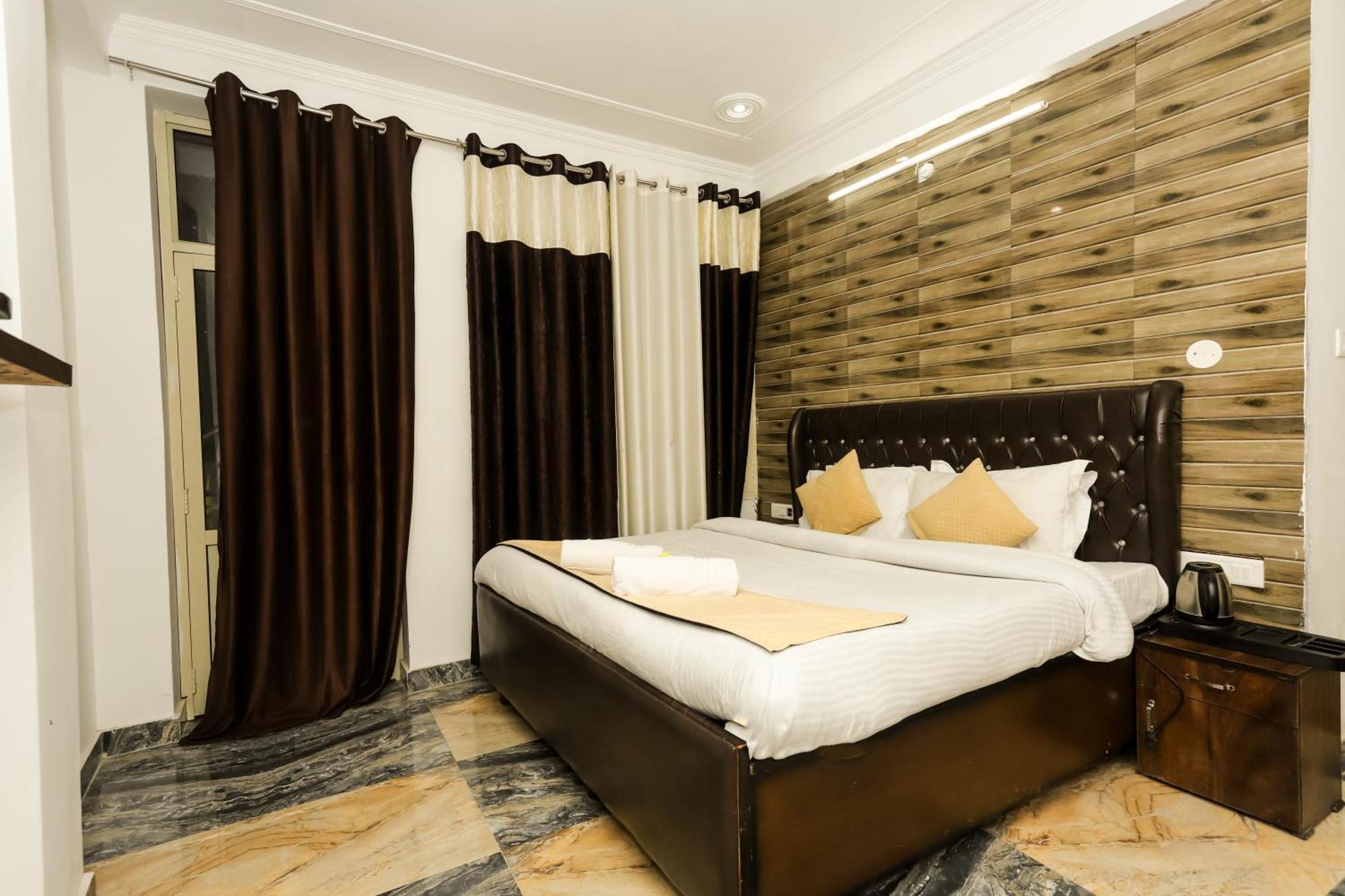 Mirage Grand Hotel МакЛеод Ганж Екстериор снимка